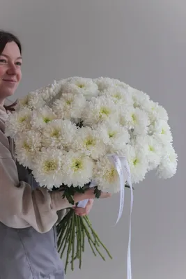 Букет из 25 желтых хризантем - купить в Москве по цене 6390 р - Magic Flower