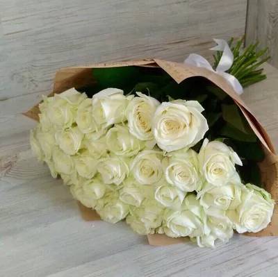 Букет из 29 роз спрей Ванесса 🌺 купить в Киеве с доставкой - цена от  Камелия