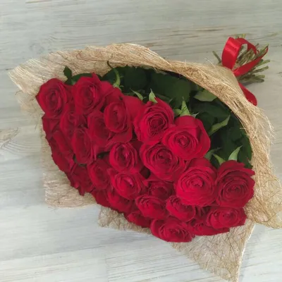 Букет из 29 роз Эль Торо заказать с доставкой в Харькове по низким ценам |  Flority