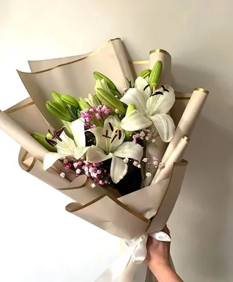Букет из 3 белых лилий, Квіти та подарунки в Омську , купити за ціною 2050  RUB, Монобукети в Cvety Luxe з доставкою додому | Flowwow