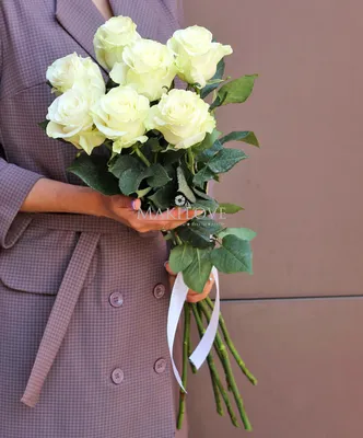 Букет из 7 роз, артикул F1166935 - 1599 рублей, доставка по городу. Flawery  - доставка цветов в Воронеже