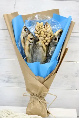 Букет для мужчины из сушеной рыбы и фисташек с доставкой заказать в  интернет-магазине Минска