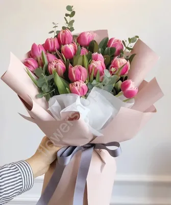 Купить букет тюльпанов с доставкой по Днепру: Заказать 51 белый и красный  тюльпан в Royal-Flowers