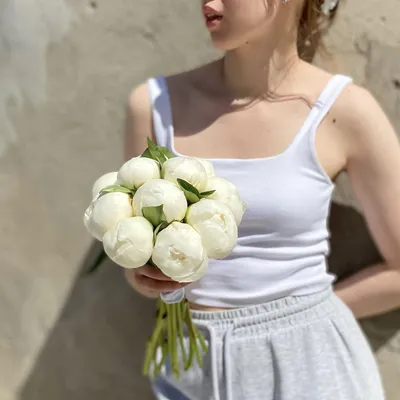 Купить букет невесты из пионов «Белый пион» в Омске