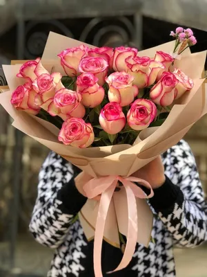 Букет из нежных роз Джумилия - Доставка цветов Феодосия - Цветы Oliva's