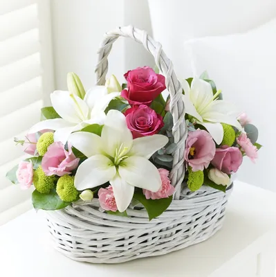 Купить Сборный нежный букет с орхидей и лилиями R1501 в Москве, цена 11 690  руб.