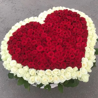 Огромный букет роз \"Пылающее сердце\" (101 или 301 роза)