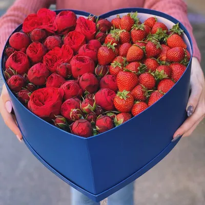 Букет из 29 красных роз в виде сердца (00418) купить с доставкой в  Архангельске