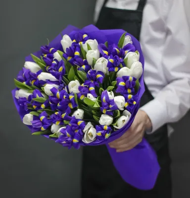 Букет Яркое воспоминание Люкс» с ирисами, тюльпанами и гипсофилами - купить  во Владивостоке за 6 740 руб