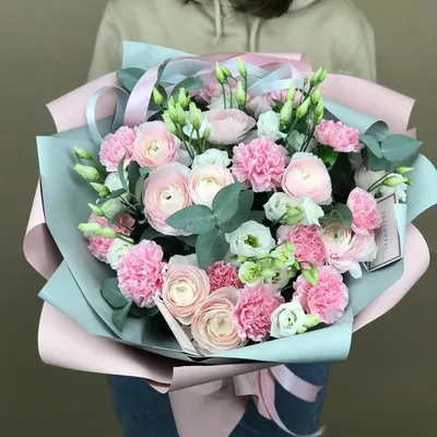 Сборные букеты из живых цветов в Москве 💐 Купить онлайн сборный букет с  доставкой | Флористическое кафе VioletFlowers 🌷