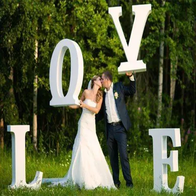 Фотозона из букв LOVE в аренду | Большие буквы LOVE на свадьбу