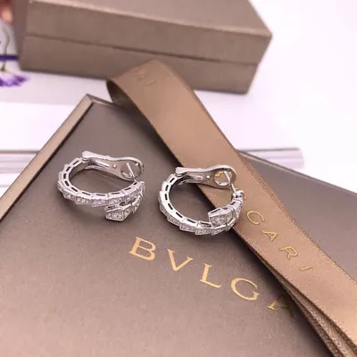 Bijulend - Двухсторонние серьги Bvlgari В наличии в... | Facebook