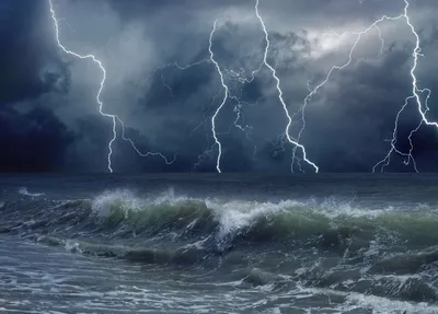 Буря над морем | Премиум Фото