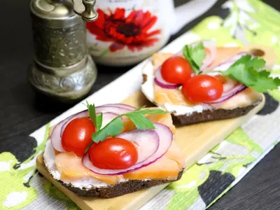 Бутерброды с семгой - пошаговый рецепт с фото на Готовим дома