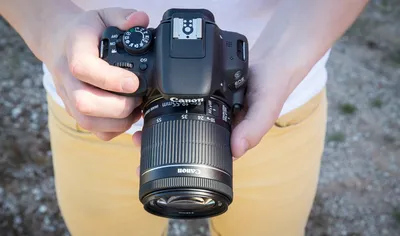 Canon EF-S 18-135 mm 1:3.5-5.6 IS - оптимальный объектив для любительской  зеркальной камеры Canon - YouTube