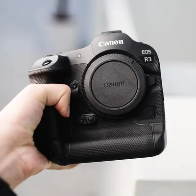 Купить Зеркальный фотоаппарат Canon EOS 1D X Mark II Body - в фотомагазине  Pixel24.ru, цена, отзывы, характеристики