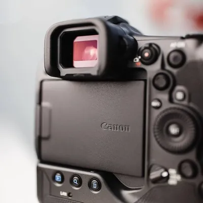 Canon EOS 1D Mark III: старая репортажная фотокамера | История цифровой  фотографии | Дзен