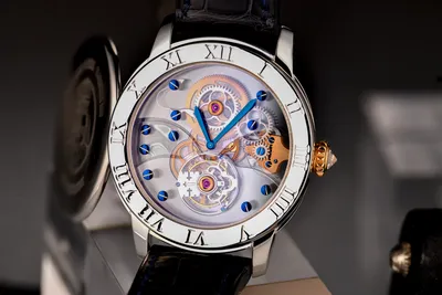 Часы Corum Platinum Skeletonized Sapphire Tourbillon 372.551.70 0001 0000  (36857) купить в Москве, выгодная цена - ломбард на Кутузовском
