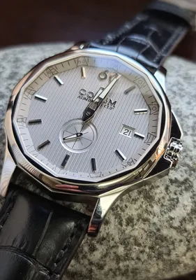 Швейцарские часы Corum Admirals Cup Legend 42 mm (7629) купить в Москве,  узнать цену в каталоге ломбарда на Сретенке