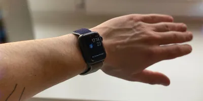 Обзор Apple Watch Series 5 — умных часов с негаснущим экраном - Лайфхакер