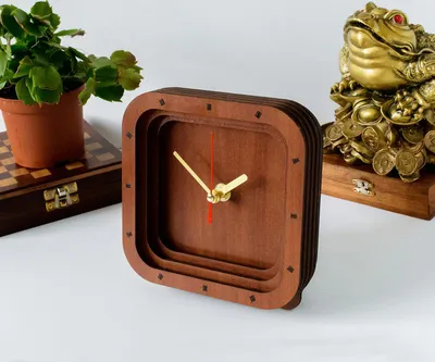 Купити Часы деревянные Скрипичный ключ с декоро | Skrynya.ua