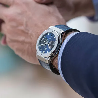 Мужские наручные часы Hublot Classic Fusion CWC382 купить в Минске в  интернет-магазине, цена и описание