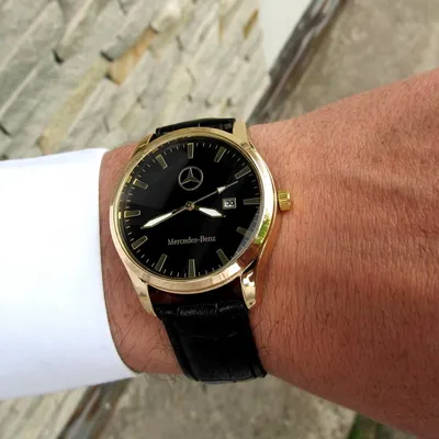 Наручные часы #mercedes в наличии, стоимость 1950 рублей ( кварц.) ⠀  Автомобильный брелок Mercedes мы дарим Вам 🎁 в подарок. ⠀… | Instagram