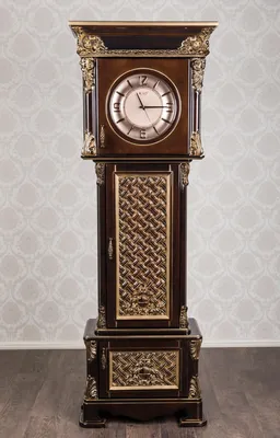 Антикварные напольные часы \"Генрих\" из дерева