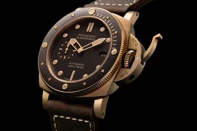 Отлитые в бронзе: новые дайверские часы Panerai Submersible Bronzo -  Российская газета