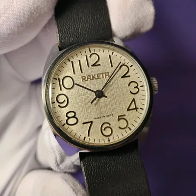 квадратные часы Ракета 2614 СССР римские цифры vintage USSR watch Raketa  Roman numerals sslawa.com/item/140427736 #sslawa … | Механические часы, Часы,  Римские цифры