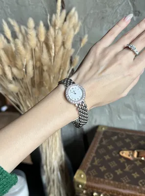 Куплю женские часы Шопард Chopard белое золото с бриллиантами в Киеве  дорого!