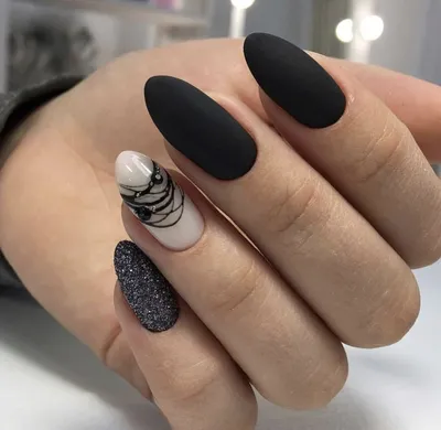 manicure nails naildesign black dark nailart черный бежевый маникюр кружева  дизайн shine кружево laces beauty color nude мода … | Кружева маникюр,  Маникюр, Кружево