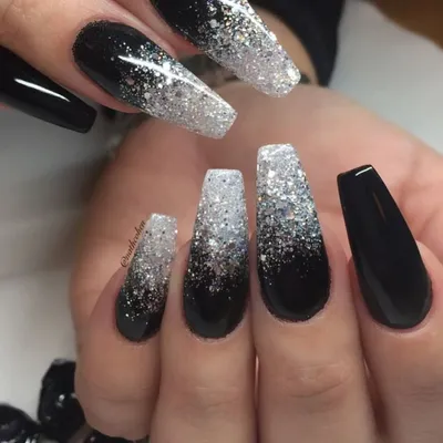 Модный черный маникюр 2024: тенденции и новинки | Black nail designs, Black  nails, Nude nail designs