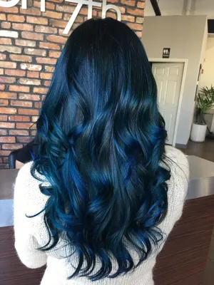 nice 50 примеров мелирования на черные волосы — короткие и длинные прически  (Фото) Читай больше http:… | Blue hair highlights, Blue hair streaks, Hair  color streaks