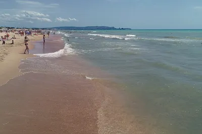 Галечный Пляж Черное Море И Голубое Небо На Заднем Плане — стоковые  фотографии и другие картинки Абстрактный - iStock