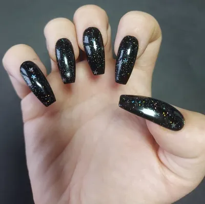 6 Black Nail Art Designs to Wear All Winter Long