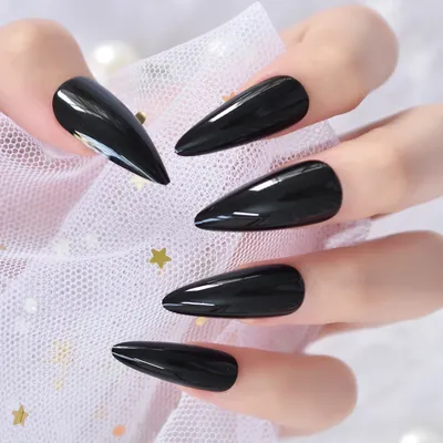 11 Edgy Black Nail Designs to Try