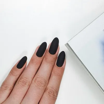 Чёрный матовый. Матовые ногти. Миндаль. Чёрный маникюр | Manicure, Nails,  Beauty