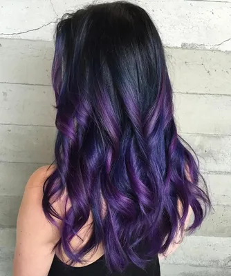 Фиолетовые пряди на коричневых волосах - 70 фото