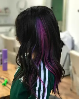 Волосы с фиолетовыми прядями: фото, изображения и картинки