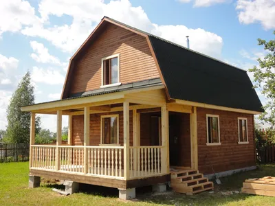 Красивый дачный домик с террасой | Смотреть 77 идеи на фото бесплатно