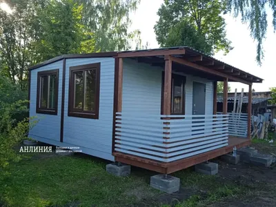 Дачный домик с террасой и двумя комнатами