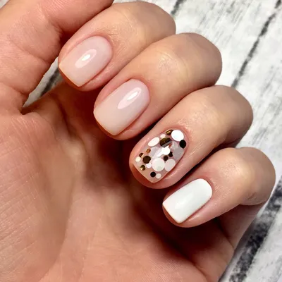 Маникюр с драгоценной огранкой: блестящий nail-арт, который можно повторить  даже в домашних условиях