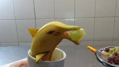Как сделать дельфина из банана Фруктовый мастер Fruitm - YouTube