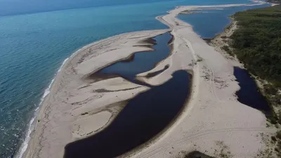Вид с воздуха на устье реки и побережье, дельта реки Нестос, Греция,  Стоковое видео - Envato Elements