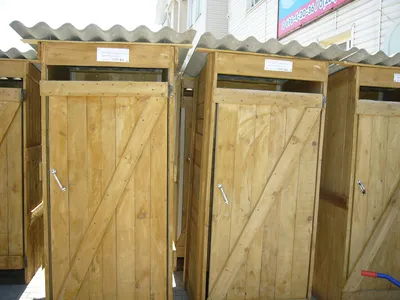 Купить дачный деревянный туалет в СПб от производителя