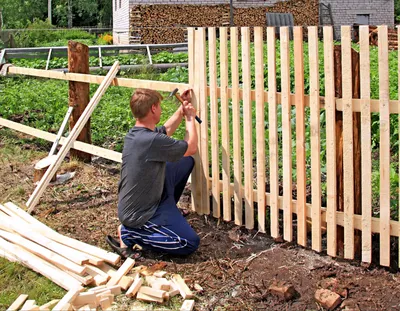 Купить деревянный забор для дачи с установкой под ключ | Ограждения из  дерева