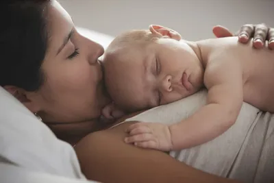 Кроватка для новорожденных Laluca Sharlotta, декор Бабочки, белая | Купить  в Piccolo в СПб