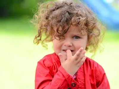 Ребенок грызет ногти: что делать? 5 способов отучить. Обгрызание ногтей
