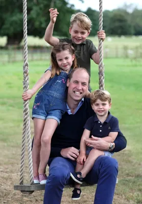 Личная охрана детей Кейт Миддлтон и принца Уильяма спровоцировала скандал в  частной школе